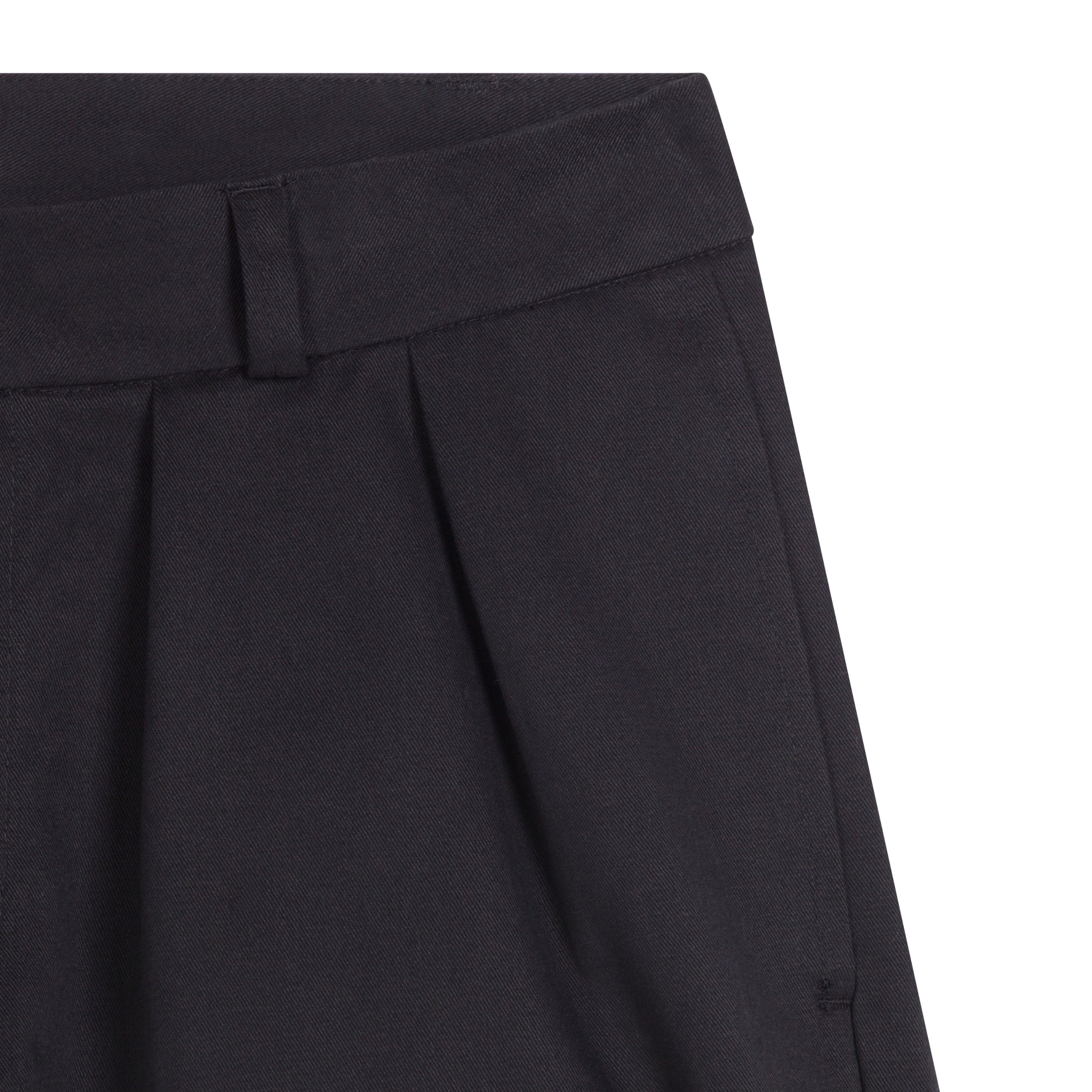 Grandpa Shorts in Black